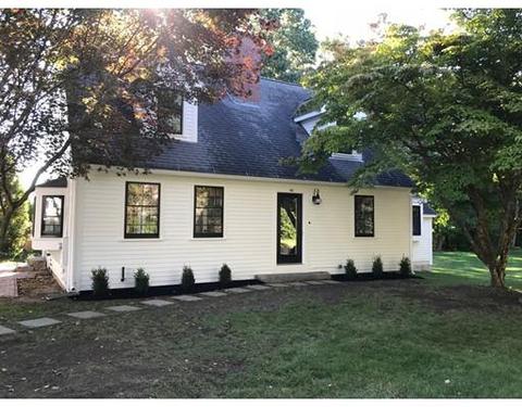 40 Downing St, Hingham, MA 02043 photo 1