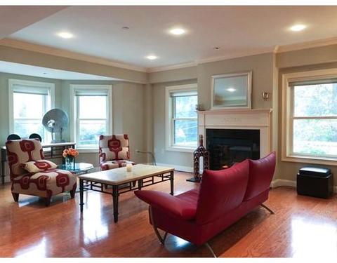 55 Park St #2B, Brookline, MA 02446 photo 2