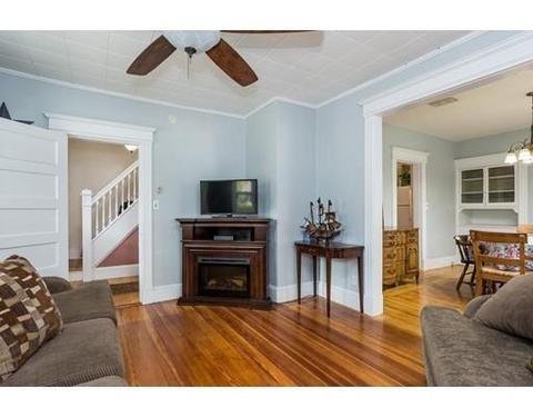 52 Blaine St, Springfield, MA 01108 photo 8