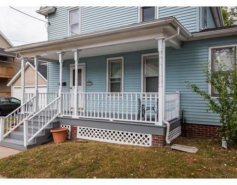 52 Blaine St, Springfield, MA 01108 photo 2