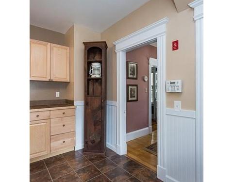 52 Blaine St, Springfield, MA 01108 photo 16