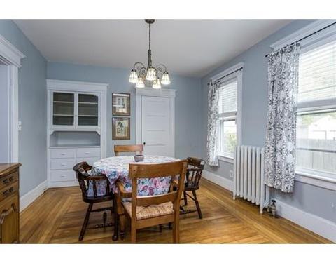 52 Blaine St, Springfield, MA 01108 photo 9