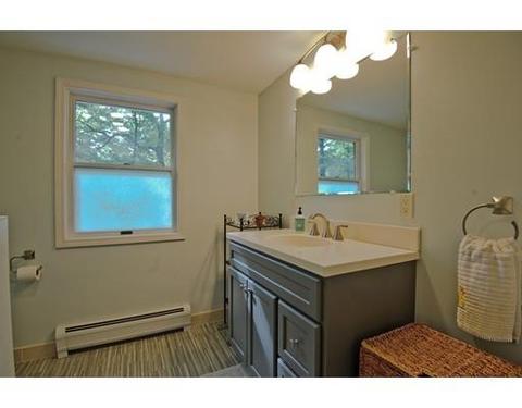 16 Alpine Dr, Amherst, MA 01002 photo 15