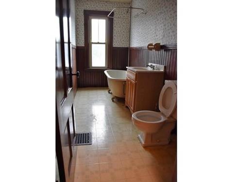 41 Thompson Rd, Webster, MA 01570 photo 19