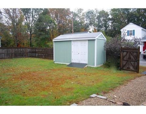 96 North St, Georgetown, MA 01833 photo 4