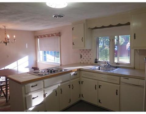 13 Princess Rd, Springfield, MA 01129 photo 8