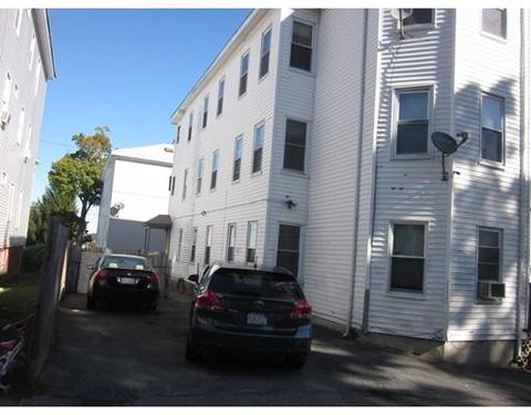 9 Mott St, Worcester, MA 01604 photo 3