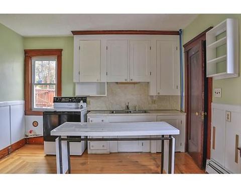 384 Willow St, Woonsocket, RI 02895 photo 10