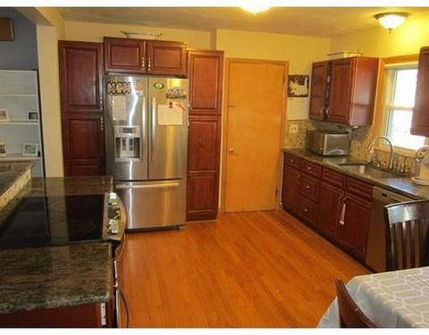 35 Valier Ave, Chicopee, MA 01020 photo 9
