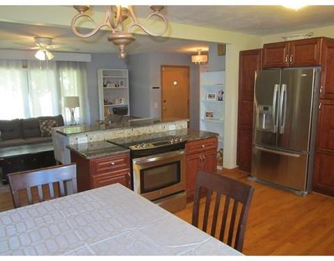 35 Valier Ave, Chicopee, MA 01020 photo 12