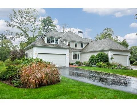 7 Eagle Ct, Ipswich, MA 01938