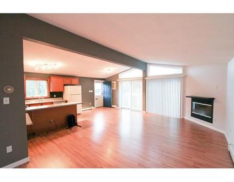 882 Hood St, Fall River, MA 02720 photo 9