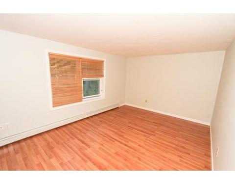 882 Hood St, Fall River, MA 02720 photo 14