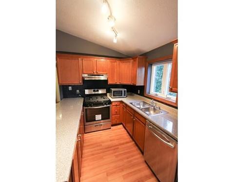 882 Hood St, Fall River, MA 02720 photo 12