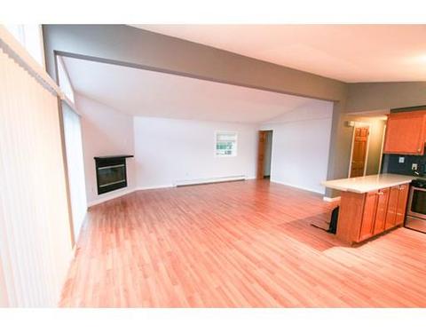 882 Hood St, Fall River, MA 02720 photo 8
