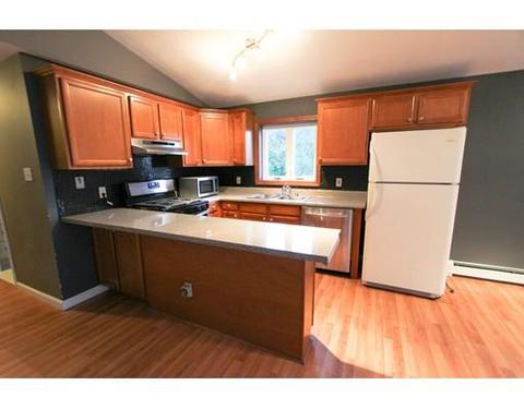 882 Hood St, Fall River, MA 02720 photo 10