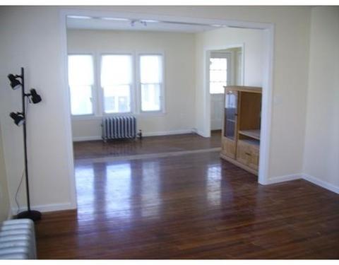 400 Orange St, Springfield, MA 01108 photo 7