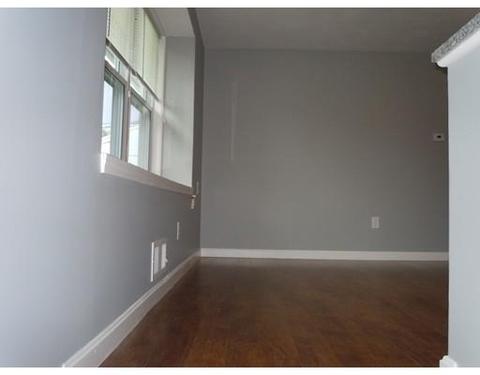 4 Oak Tree Ln, Webster, MA 01570 photo 5