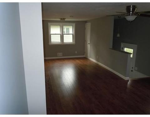 4 Oak Tree Ln, Webster, MA 01570 photo 7