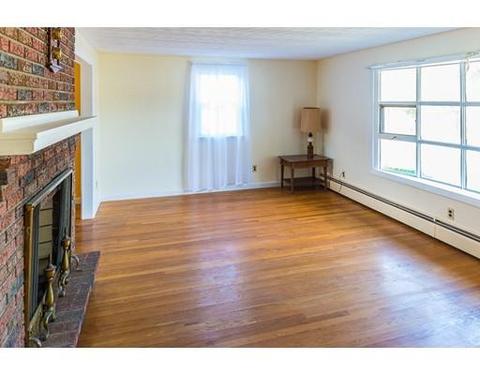 8 Ames Rd, Marblehead, MA 01945 photo 2
