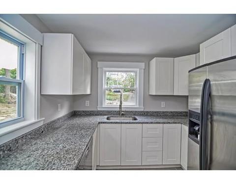 8 Youngs Rd, Gloucester, MA 01930 photo 5