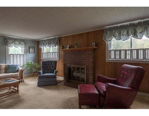 38 Willow St, Florence, MA 01062 photo 11