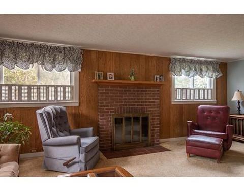 38 Willow St, Florence, MA 01062 photo 9