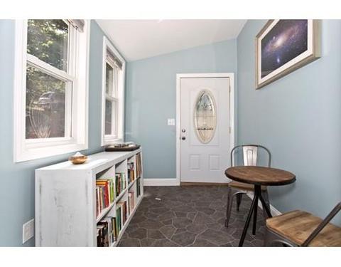 19 Baker St, Saugus, MA 01906 photo 4