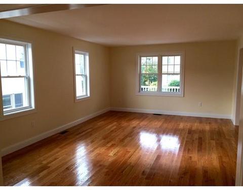 5 Colonial St, Gloucester, MA 01930 photo 5
