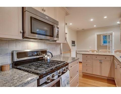 60 Hillcrest Rd, Reading, MA 01867 photo 5