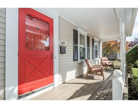 169 High St, Reading, MA 01867 photo 2