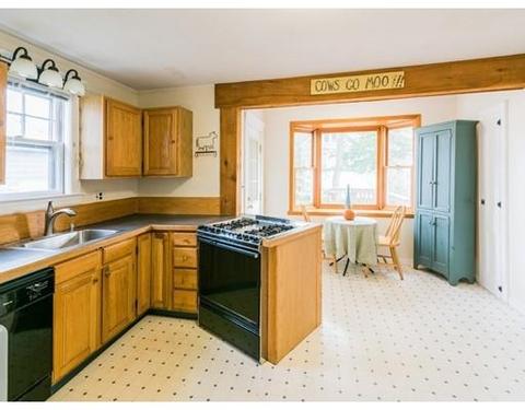 35 Edwin Rd, Waltham, MA 02453 photo 9