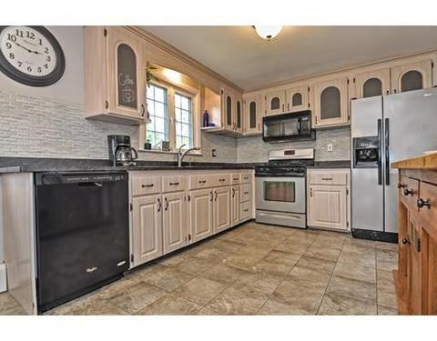 121 Rustcraft Rd, Dedham, MA 02026 photo 3