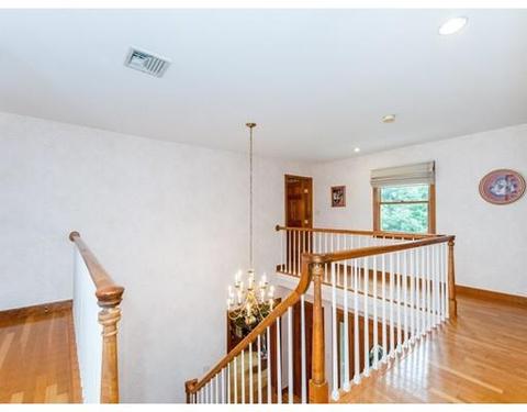 40 Crestview, Milton, MA 02186 photo 18