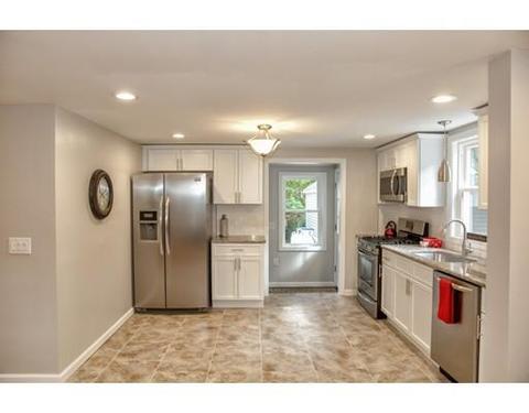 99 Judson St, Springfield, MA 01104 photo 3
