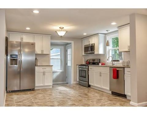 99 Judson St, Springfield, MA 01104 photo 2