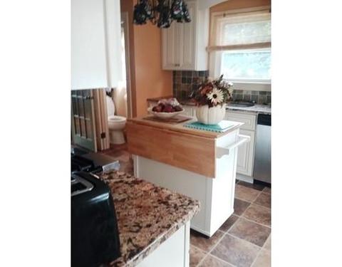 27 Lancaster St, Springfield, MA 01118 photo 11