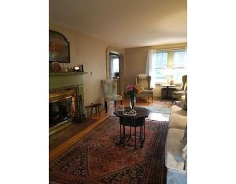 27 Lancaster St, Springfield, MA 01118 photo 9
