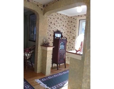 27 Lancaster St, Springfield, MA 01118 photo 4