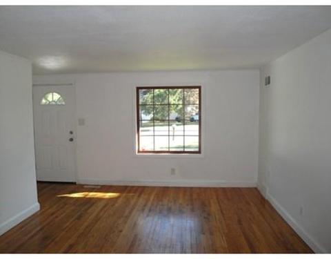 726 Bradley Rd, Springfield, MA 01109 photo 6