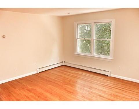 16 Peacedale Ave, Worcester, MA 01607 photo 11