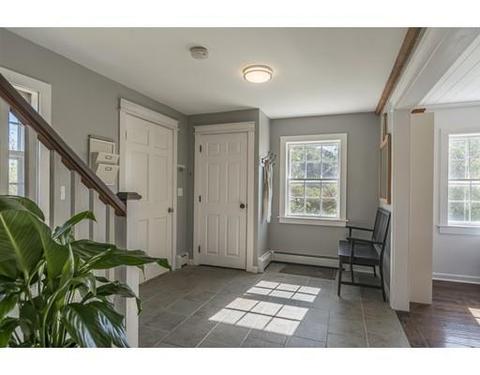 27 Way Rd, Gloucester, MA 01930 photo 4