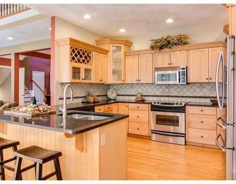 29 Lakeview Ave, Danvers, MA 01923 photo 9