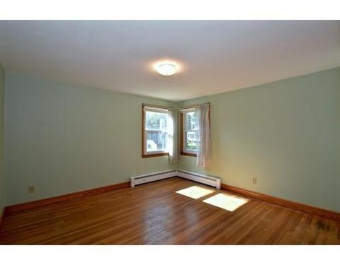 91 Holden St, Worcester, MA 01606 photo 6