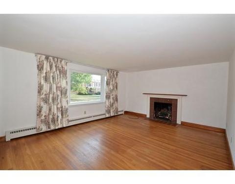 91 Holden St, Worcester, MA 01606 photo 4