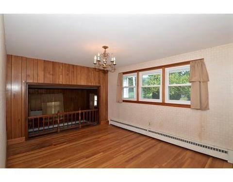 91 Holden St, Worcester, MA 01606 photo 5