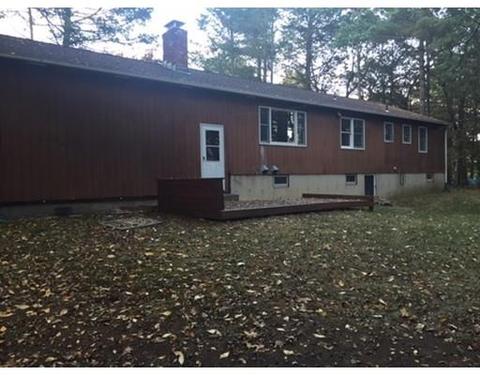 11 Hickory Dr, Worcester, MA 01609 photo 2