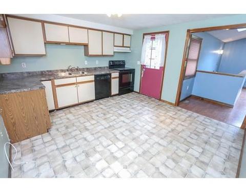 152 Bourne St, Three Rivers, MA 01080 photo 3
