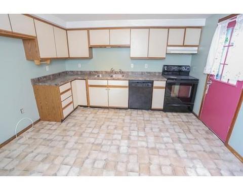 152 Bourne St, Three Rivers, MA 01080 photo 2
