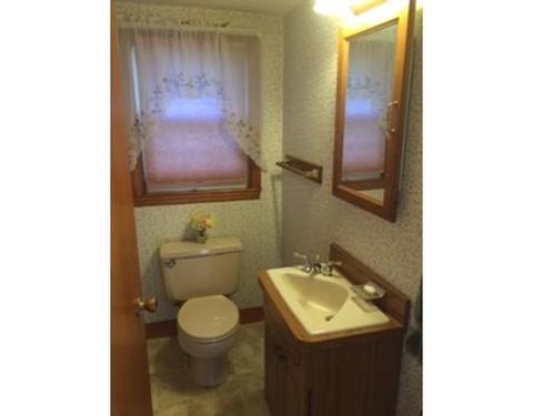 19 Oak Ter, Everett, MA 02149 photo 9